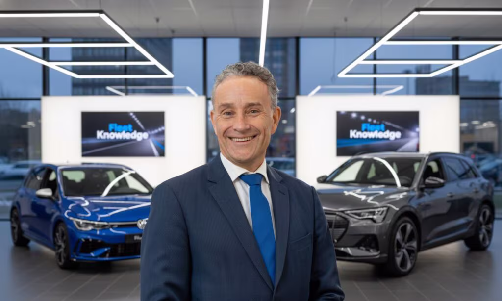 Automotive leasing professionals using adaptive microlearning technology for VNA certification and fleet management training