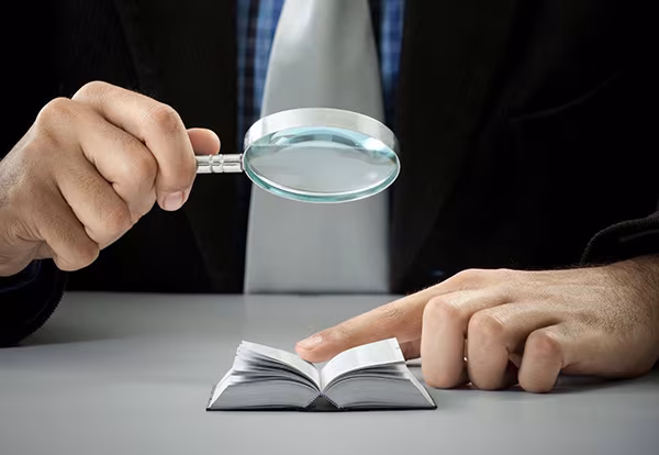 Bite-sized microlearning training modules delivered at short intervals for effective employee knowledge retention and engagement